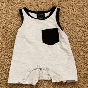 Little bipsy romper 0-3 months